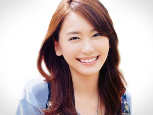 日本有名明星,揭秘日本娱乐圈璀璨明星的魅力人生